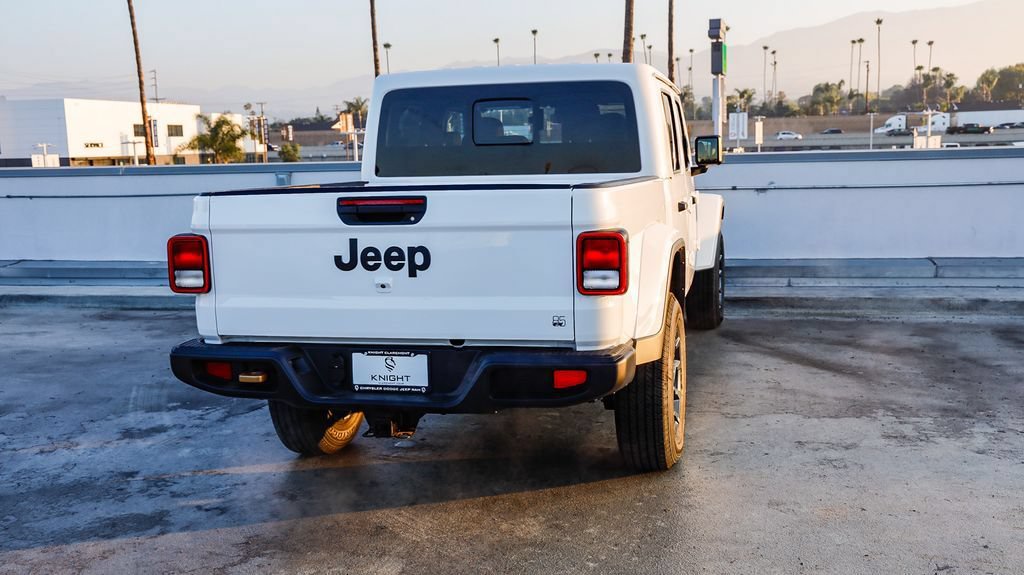 New 2026 Jeep Gladiator Sport AWD/4WD image 9