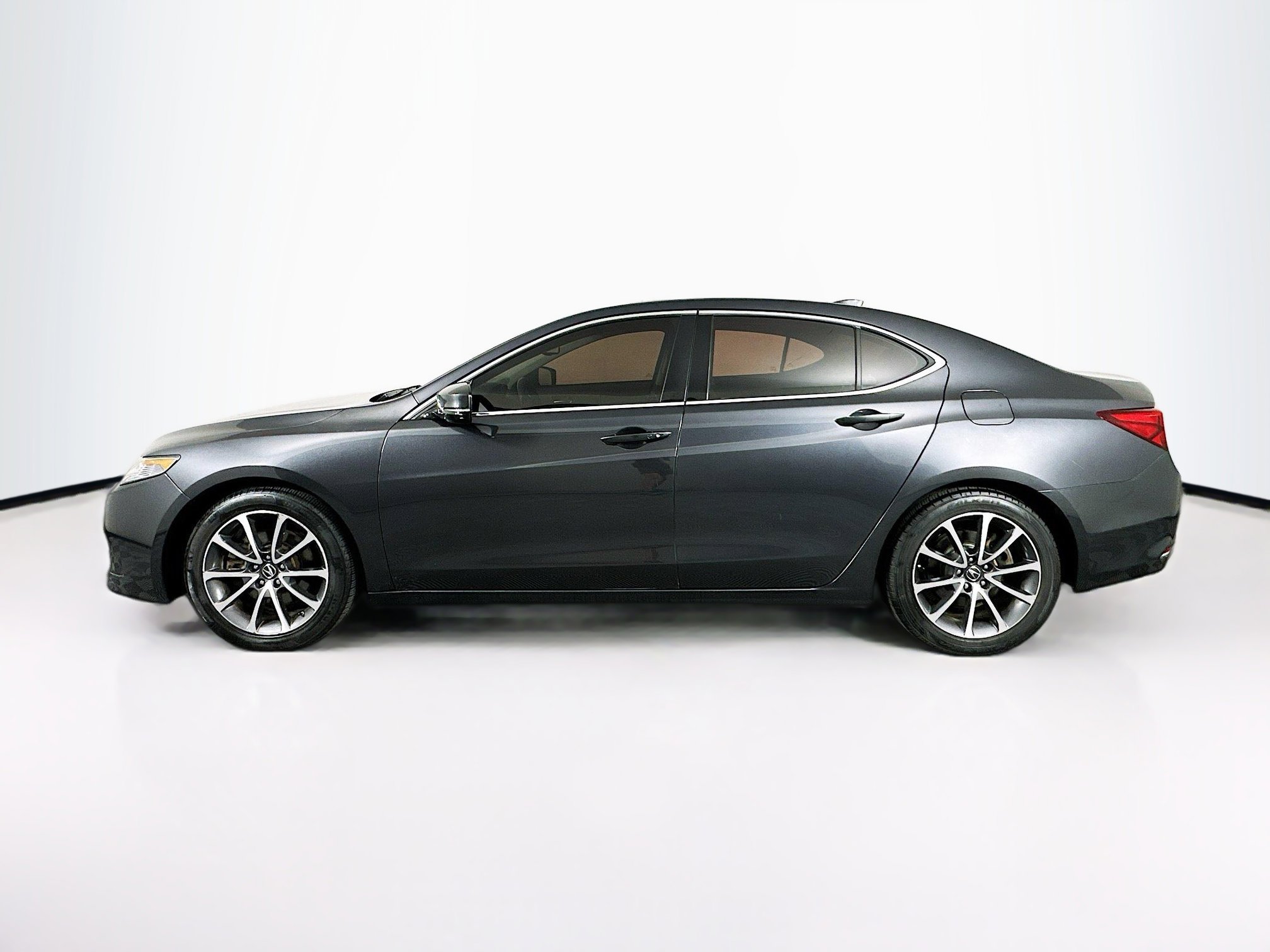 Used 2016 Acura TLX V6 image 4
