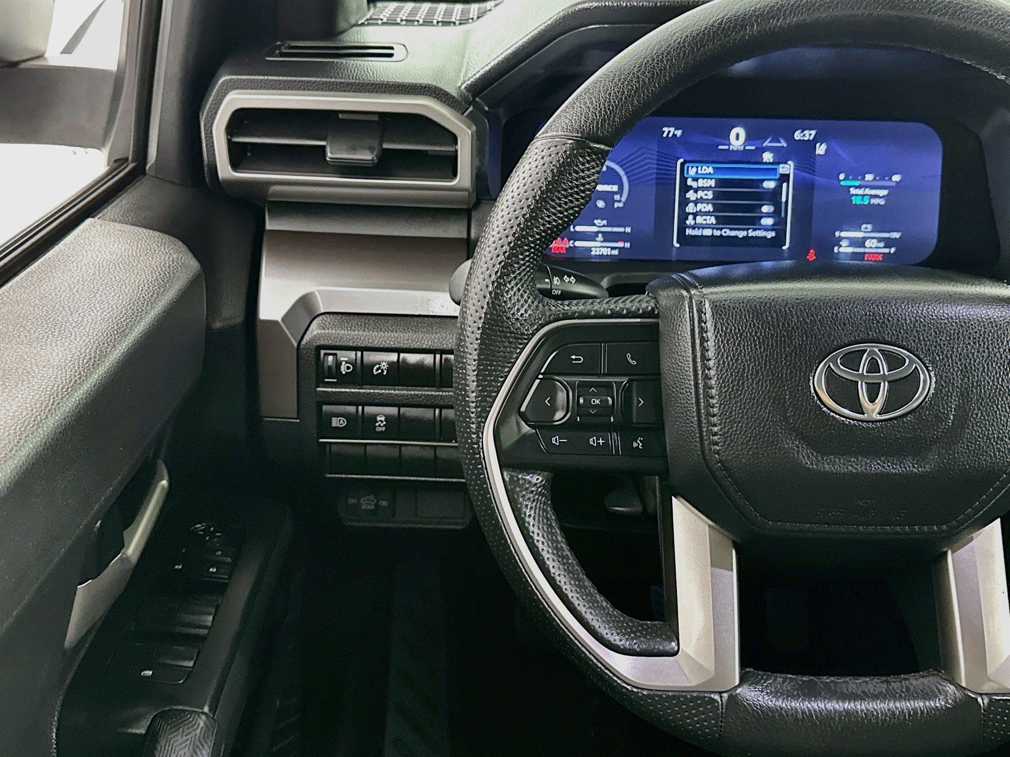 Used 2024 Toyota Tacoma TRD Off-Road AWD/4WD image 10