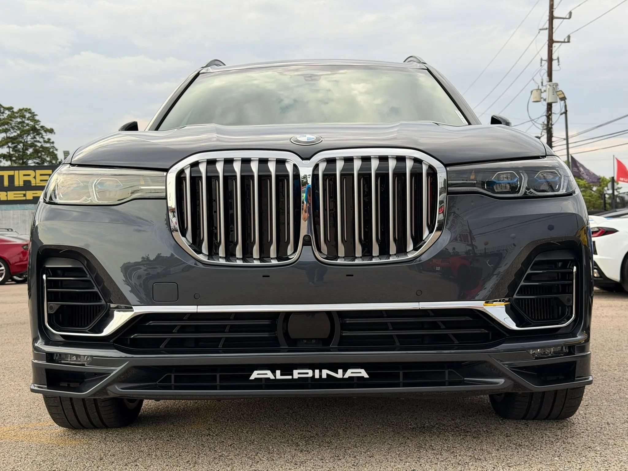 Used 2021 BMW ALPINA XB7 AWD/4WD image 2
