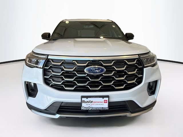 Used 2026 Ford Explorer Platinum AWD/4WD image 2