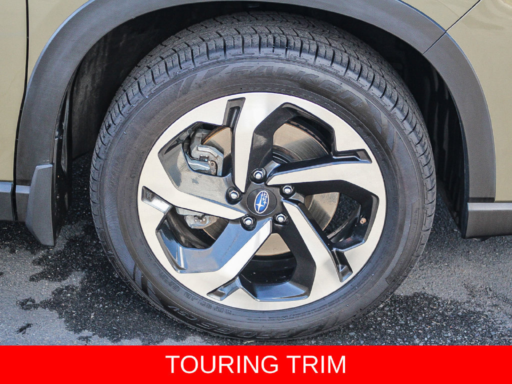 Used 2023 Subaru Forester Touring w/ Popular Package #2 AWD/4WD image 9