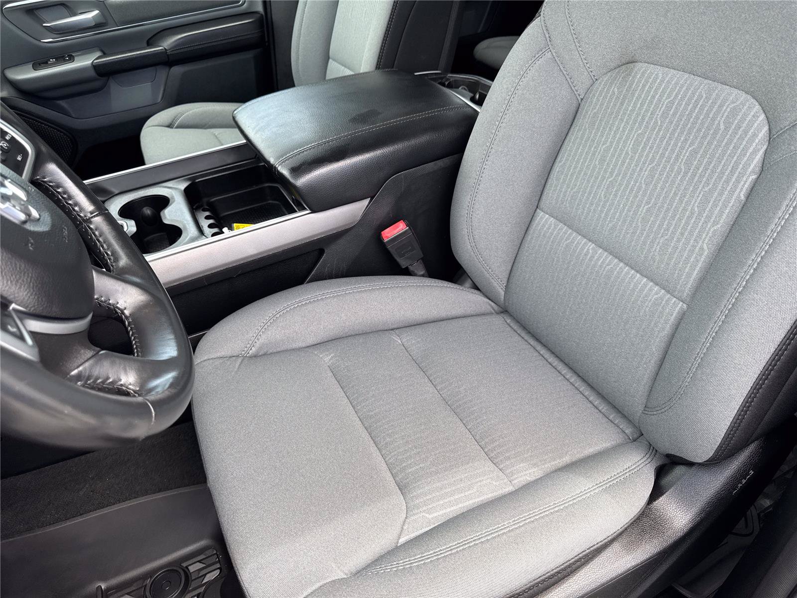Used 2022 RAM 1500 Big Horn AWD/4WD image 11