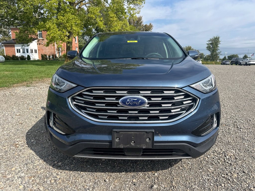 Used 2019 Ford Edge SEL w/ Equipment Group 201A FWD image 2