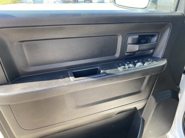 Used 2018 RAM 1500 ST w/ SXT Appearance Group image 10