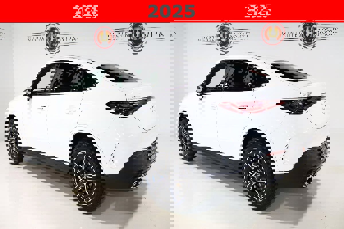 Used 2025 Mercedes-Benz GLC 300 4MATIC Coupe image 3