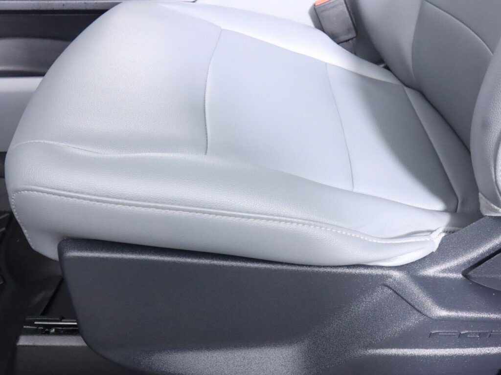 Used 2023 Ford F150 Lightning Pro AWD/4WD image 33