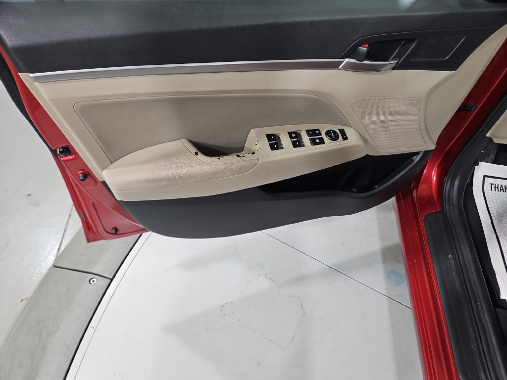 Used 2019 Hyundai Elantra Value Edition FWD image 11
