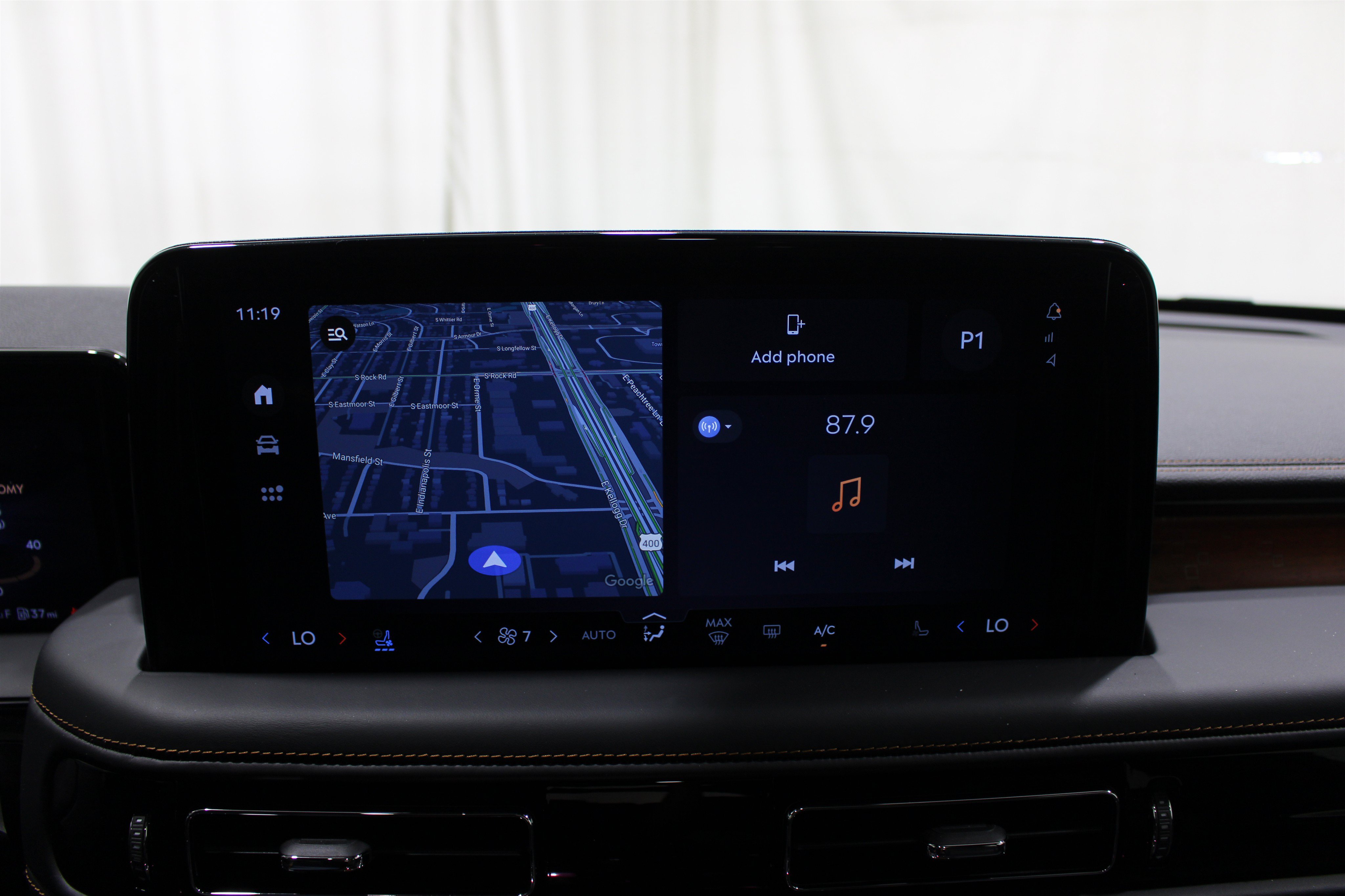 Used 2025 Lincoln Aviator Black Label AWD/4WD image 16