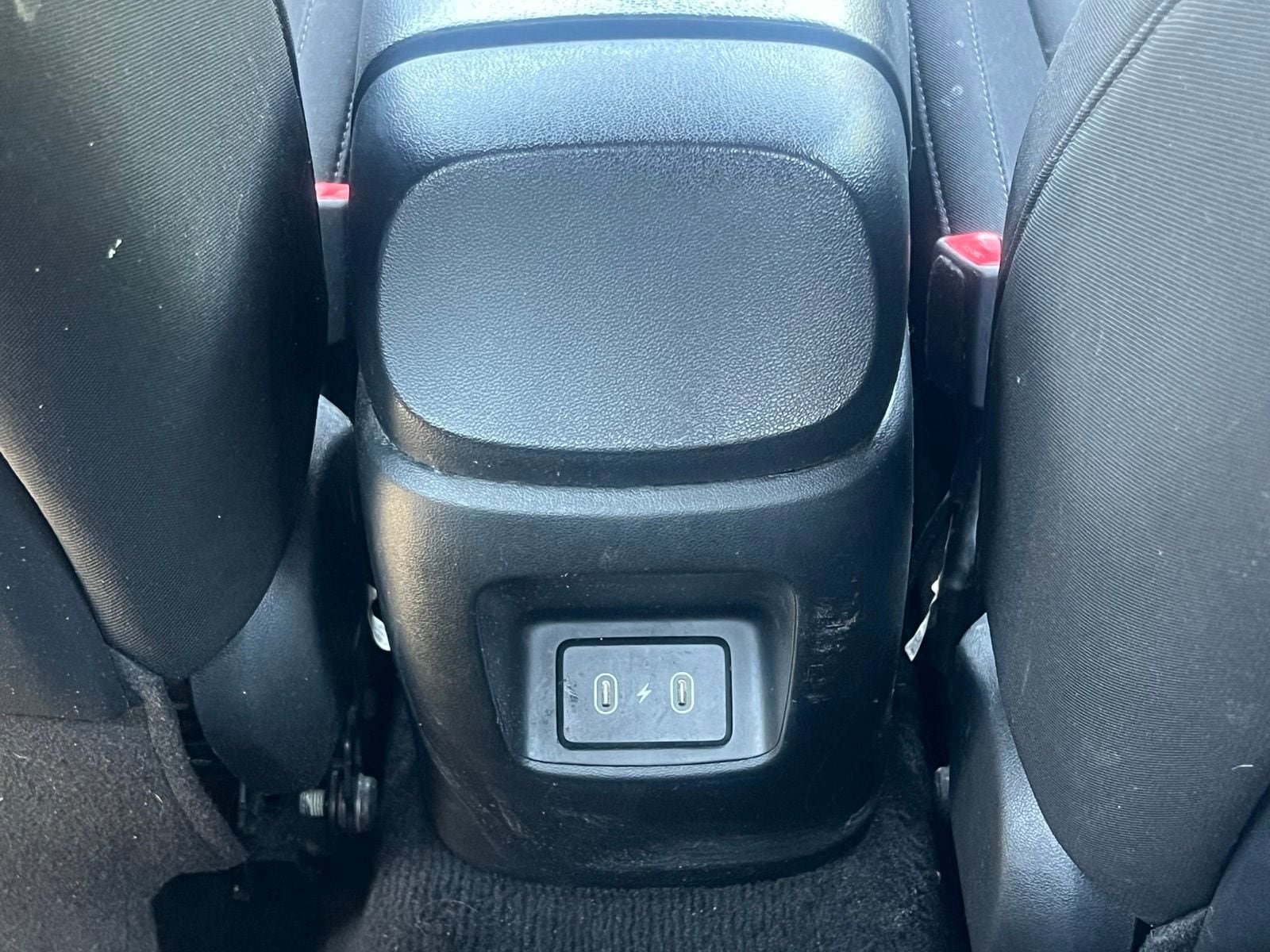 Used 2025 Hyundai Elantra Sport FWD image 17