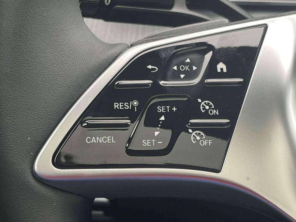New 2026 Mercedes-Benz C 300 4MATIC Sedan image 35
