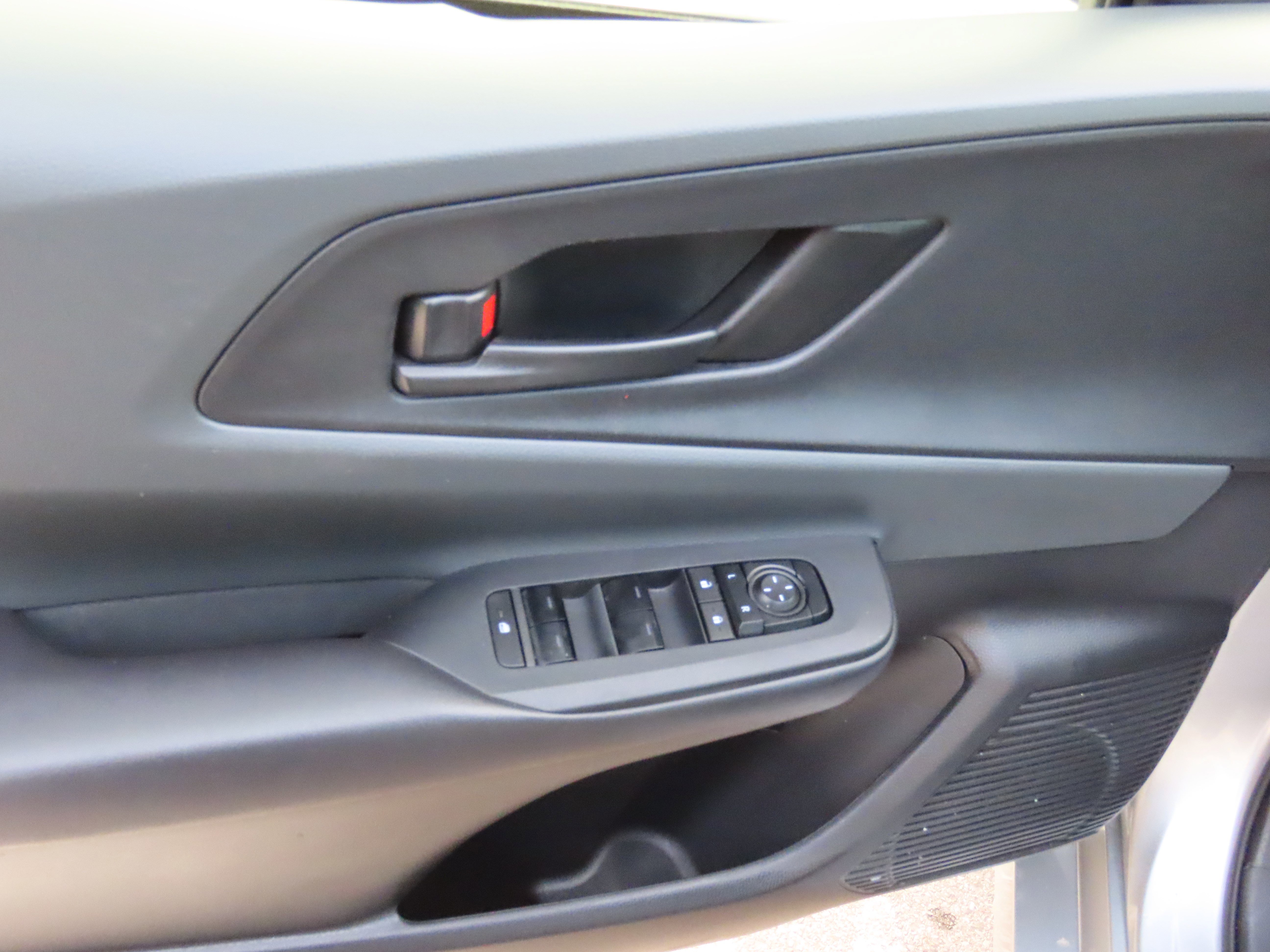 Used 2024 Toyota Prius LE image 21