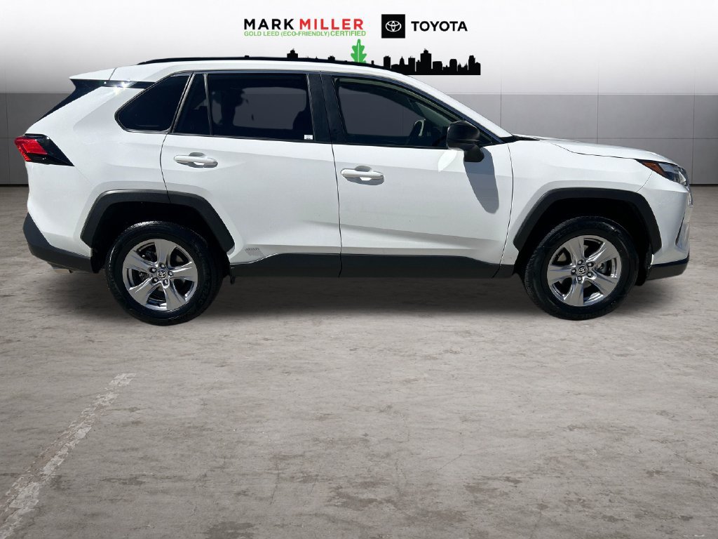 Certified 2024 Toyota RAV4 LE AWD/4WD image 7