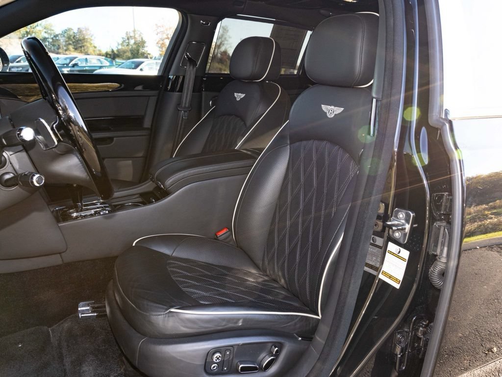 Used 2020 Bentley Mulsanne RWD image 27