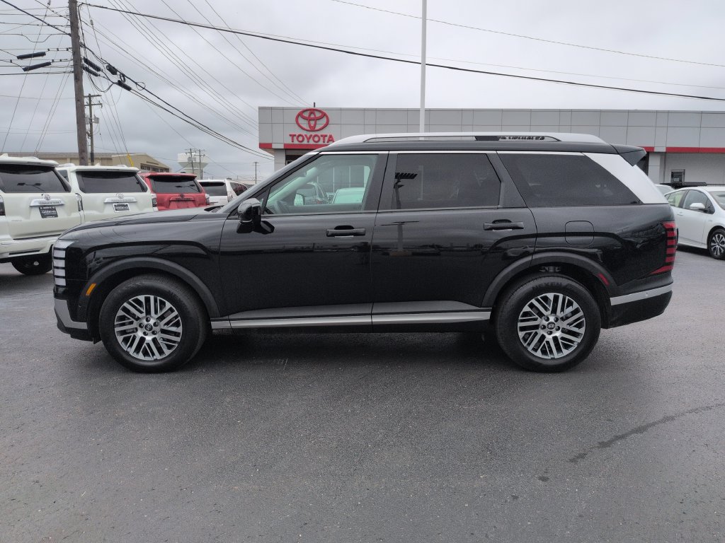 Used 2026 Hyundai Palisade SEL FWD image 2