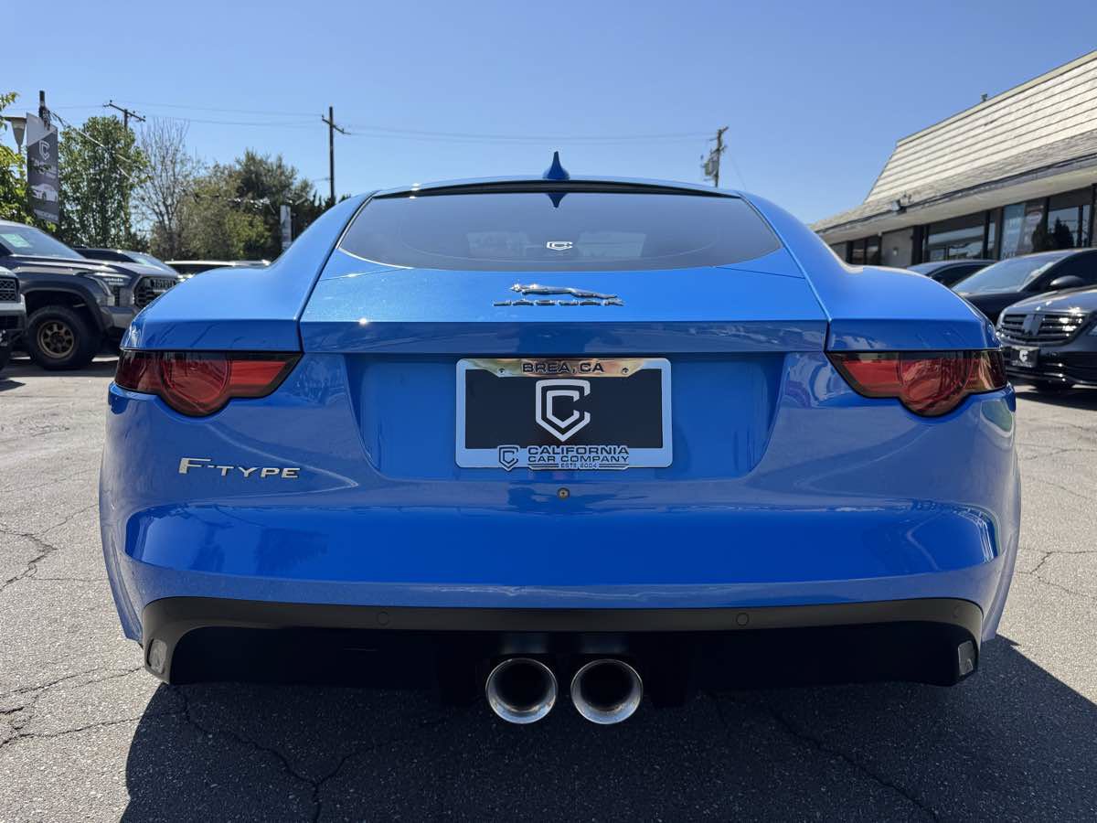 Used 2018 Jaguar F-TYPE Coupe RWD image 6