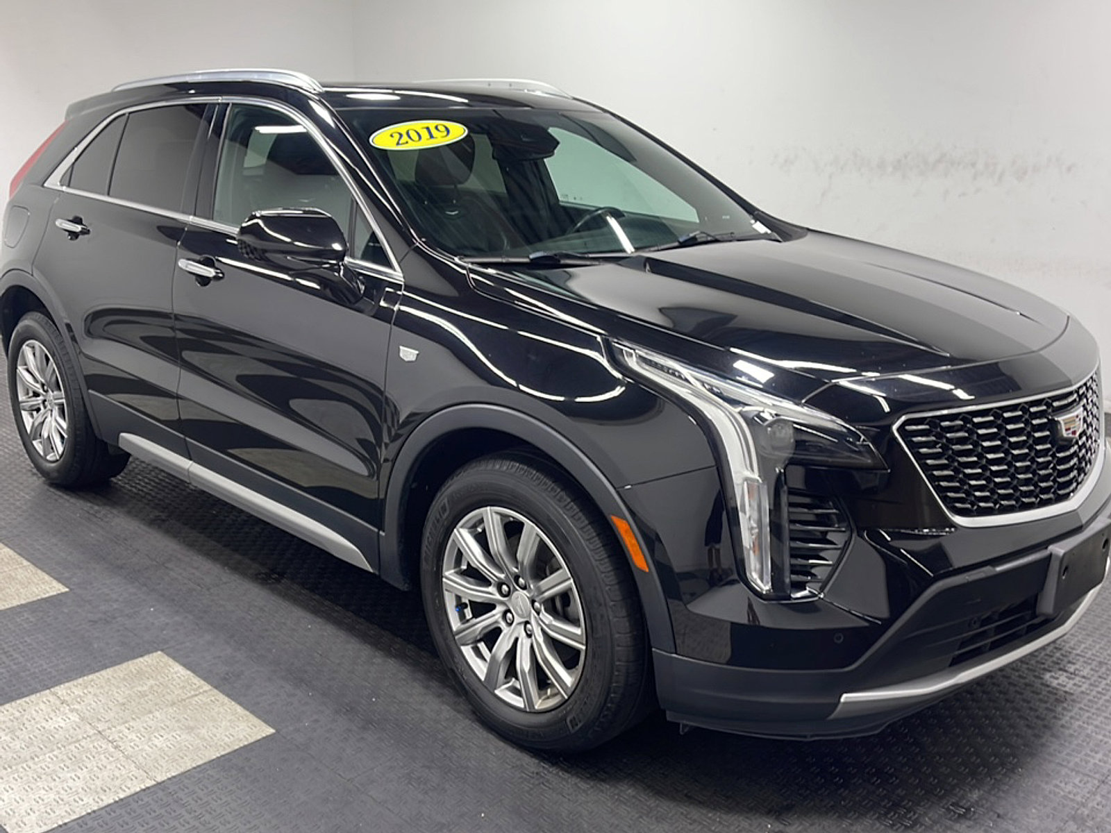 Used 2019 Cadillac XT4 Premium Luxury AWD/4WD image 25