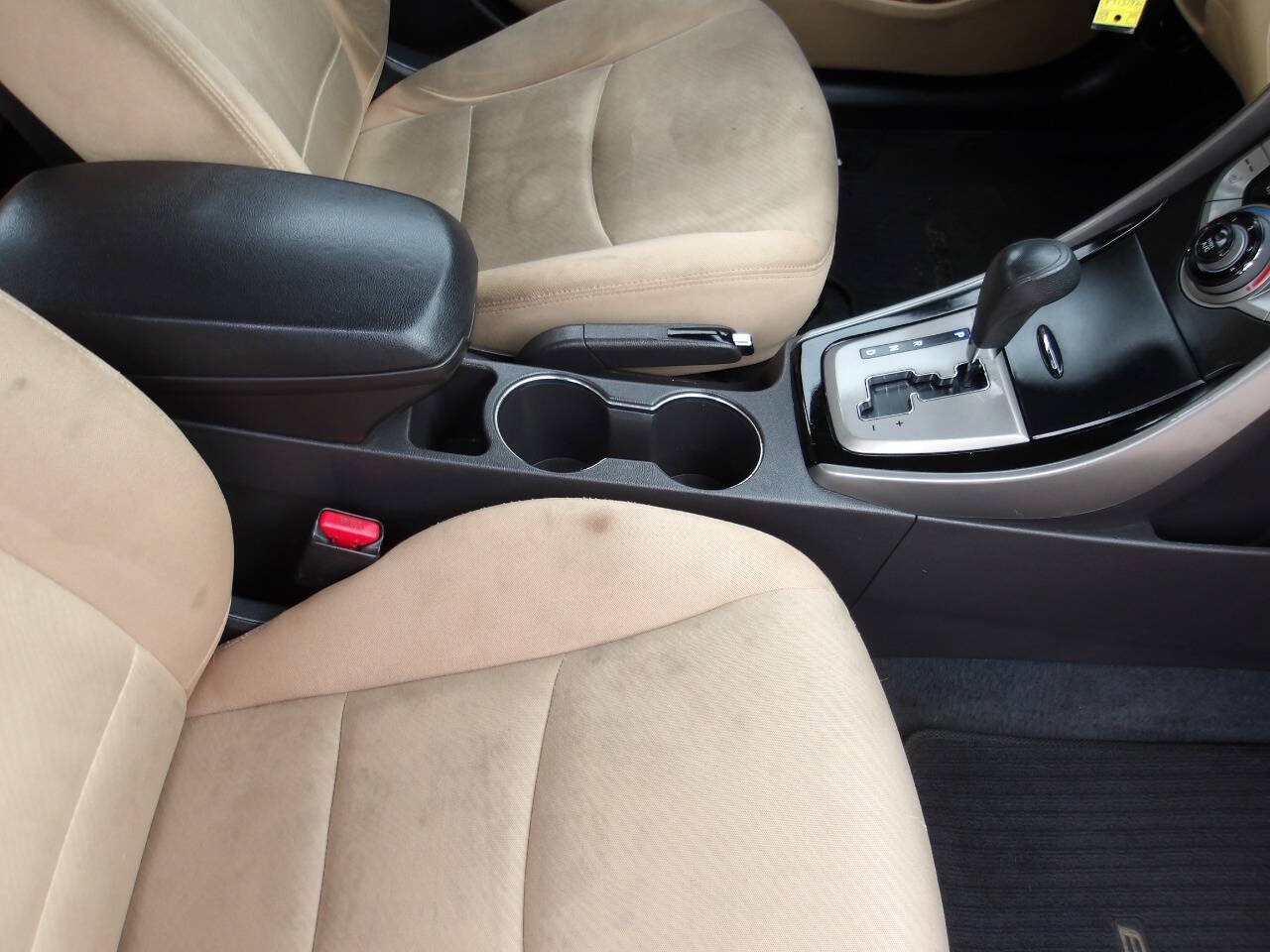 Used 2013 Hyundai Elantra GLS w/ Preferred Pkg FWD image 19