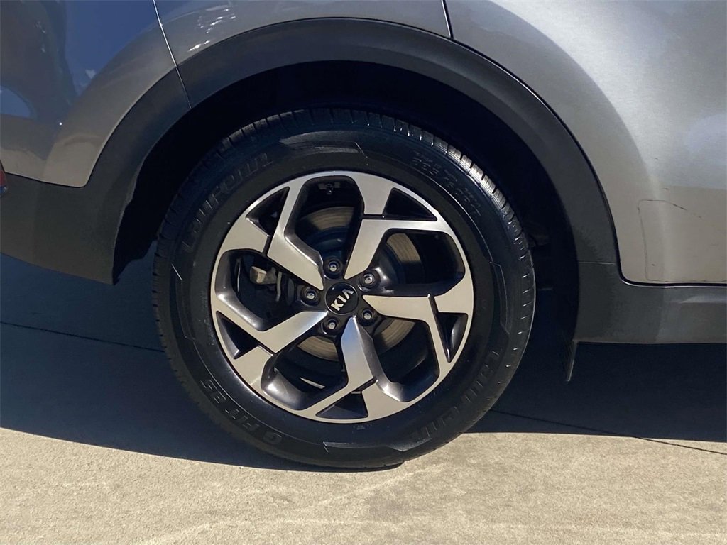 Used 2021 Kia Sportage LX image 11