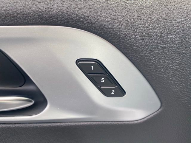 New 2026 Chrysler Pacifica Limited AWD/4WD image 14