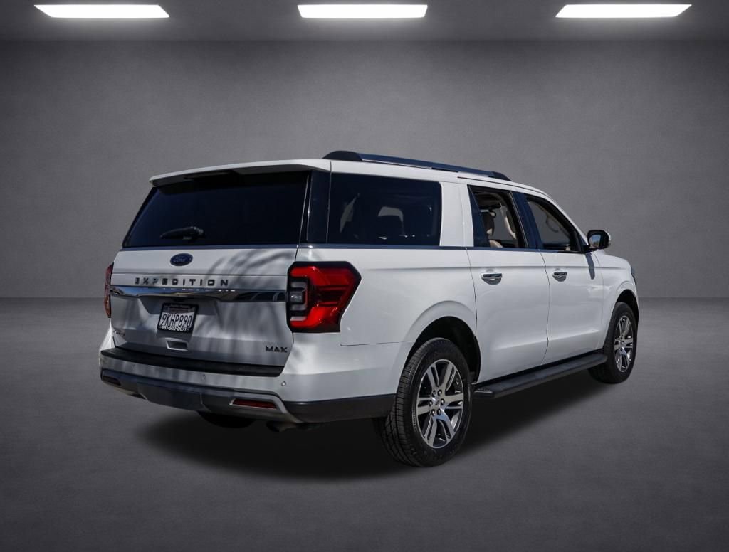 Used 2024 Ford Expedition Max Limited RWD image 4