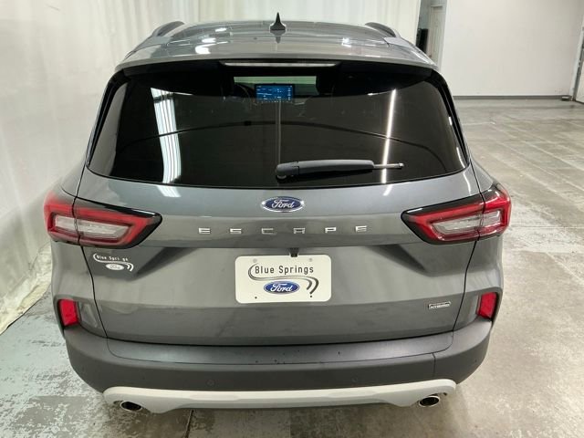 Used 2024 Ford Escape SE FWD image 4