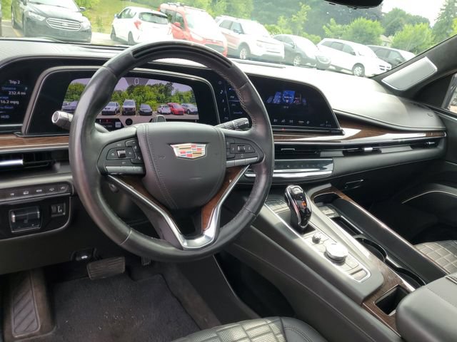 Used 2023 Cadillac Escalade Premium Luxury Platinum AWD/4WD image 18