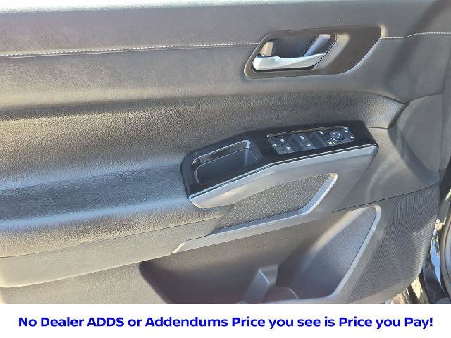 Certified 2026 Nissan Pathfinder SL FWD image 19