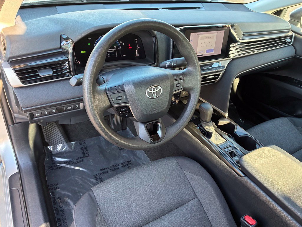 Used 2025 Toyota Camry LE FWD image 16