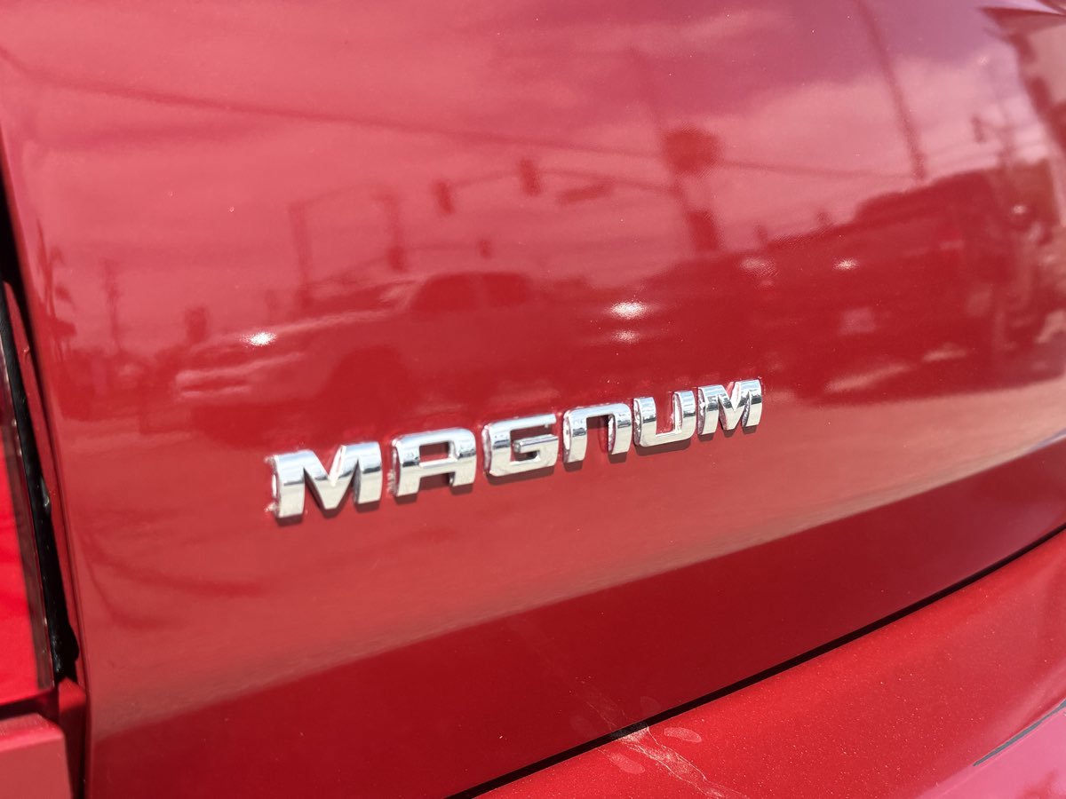 Used 2005 Dodge Magnum SE RWD image 23