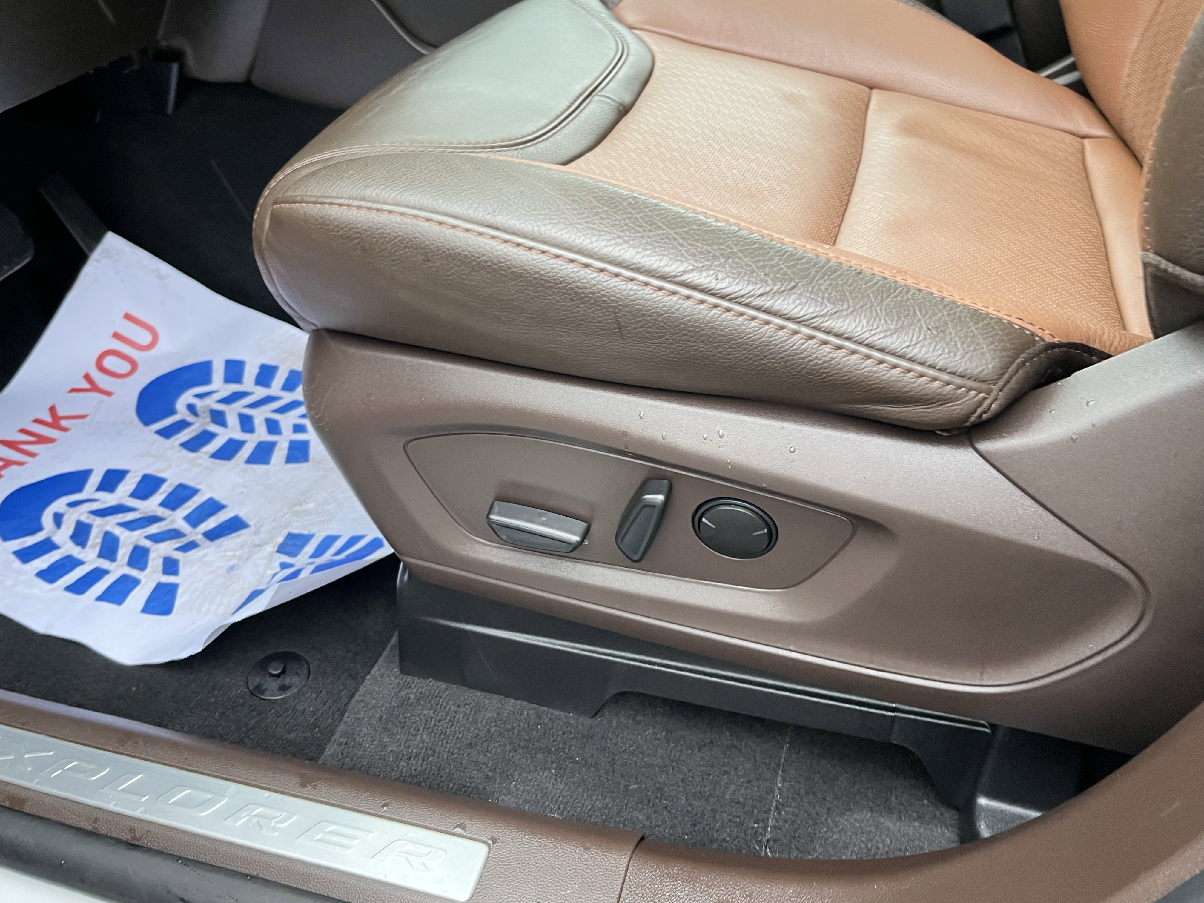 Used 2022 Ford Explorer King Ranch w/ Technology Package AWD/4WD image 13