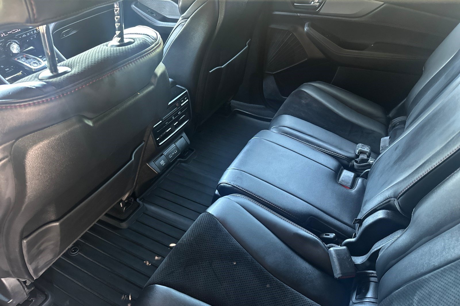 Used 2022 Acura MDX A-Spec AWD/4WD image 15