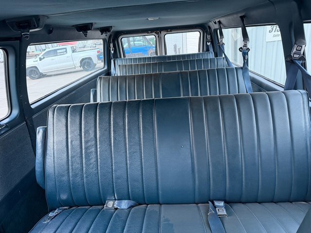 Used 1995 Chevrolet G30 Extended Sportvan image 19