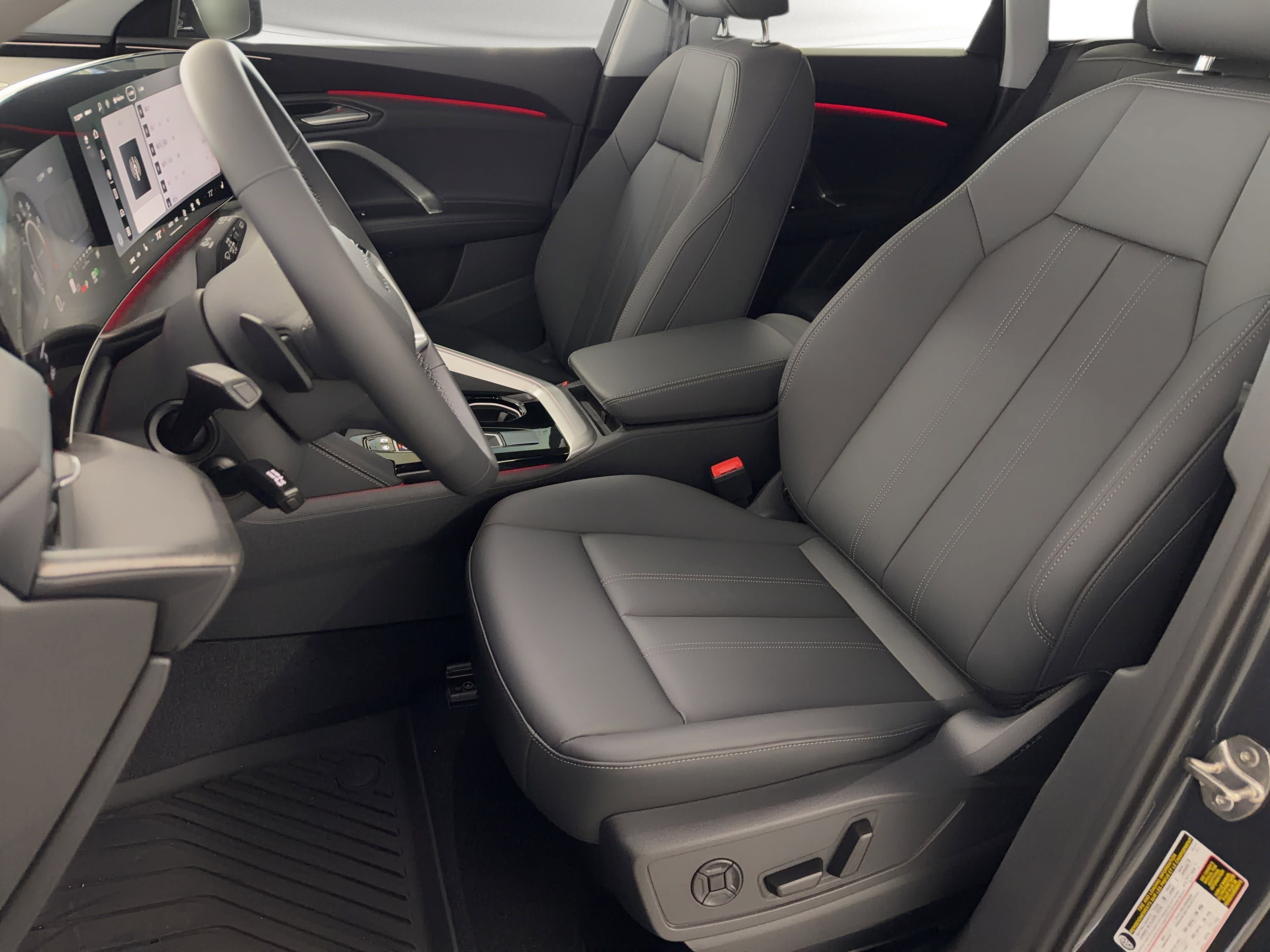 New 2026 Audi Q5 Premium image 5