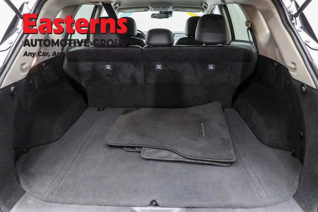 Used 2023 Nissan Murano SV image 9
