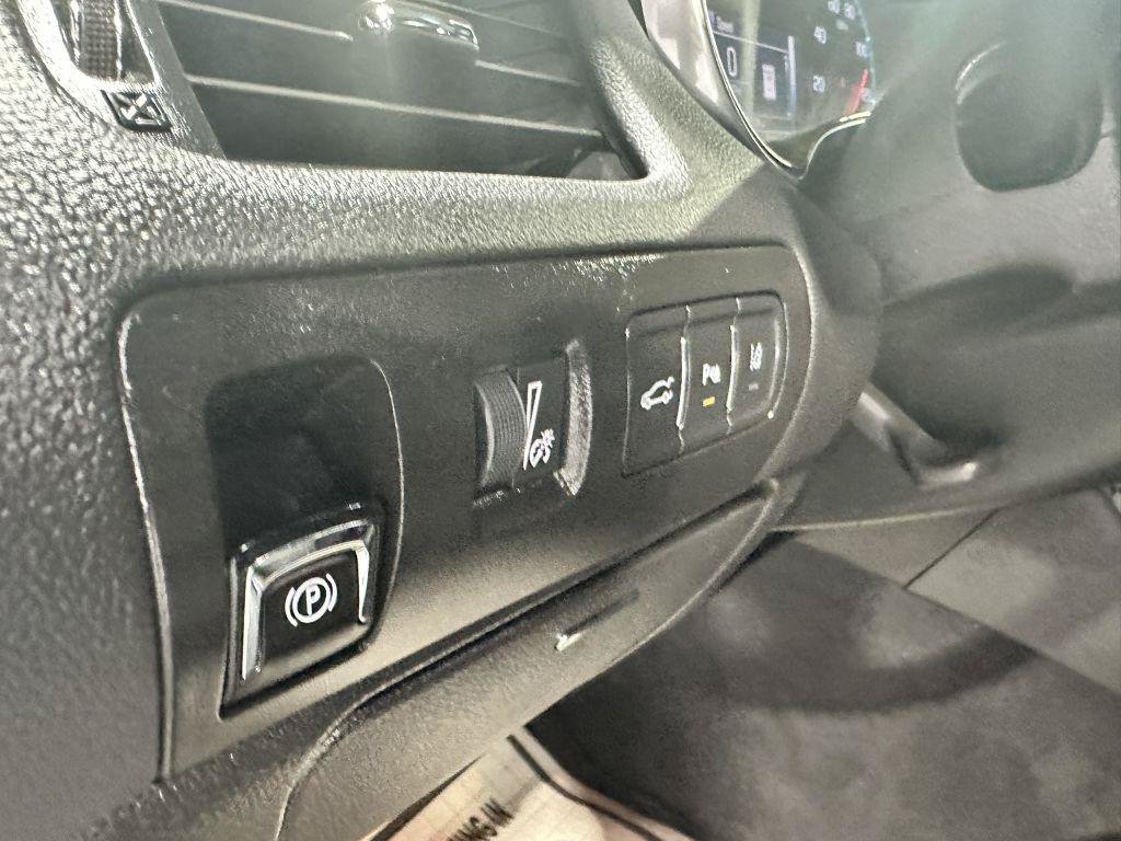Used 2017 Chevrolet Impala LT w/ Leather Package FWD image 17