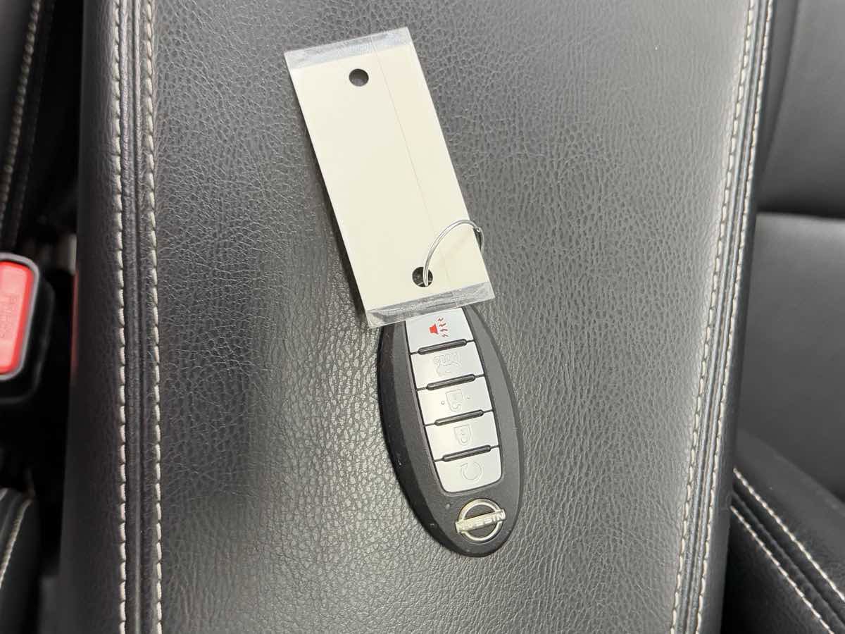 Used 2023 Nissan Maxima SL image 32