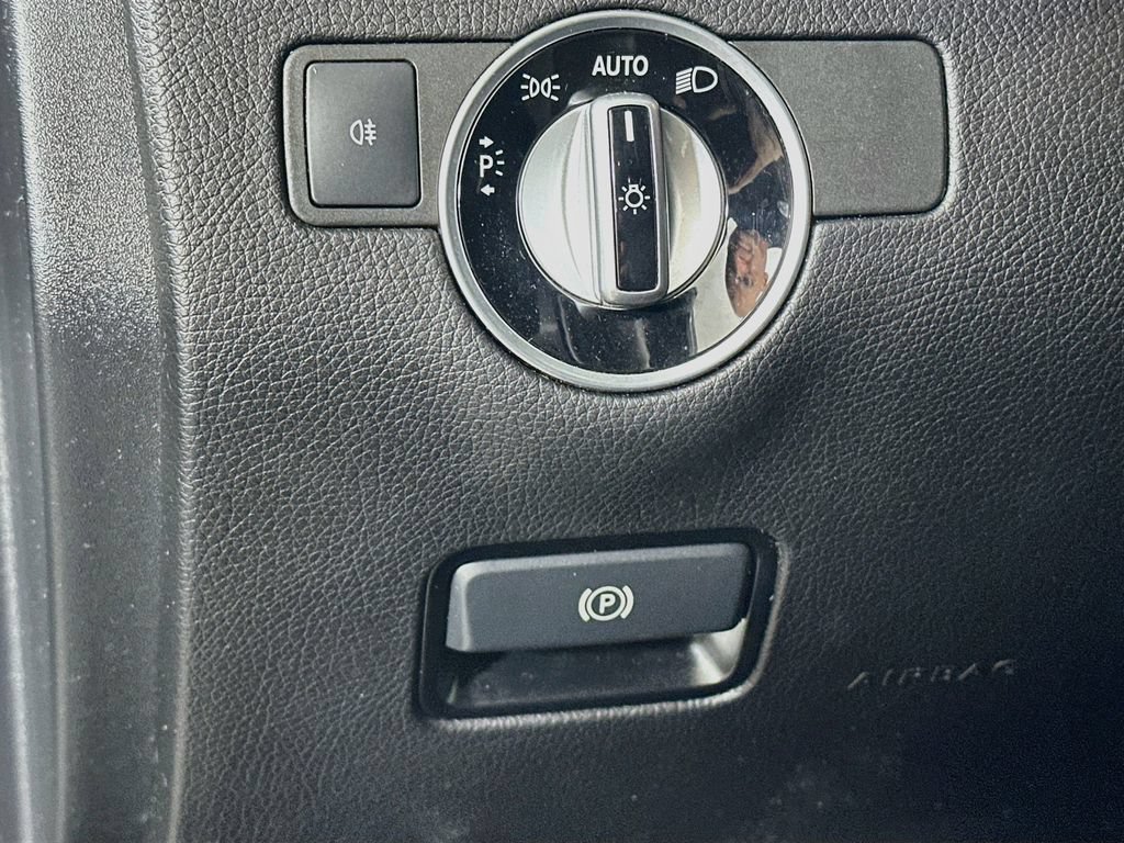 Used 2018 Mercedes-Benz GLS 450 4MATIC image 24