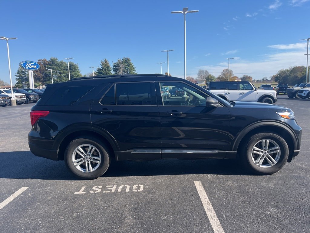 Used 2020 Ford Explorer XLT w/ Equipment Group 202A image 5