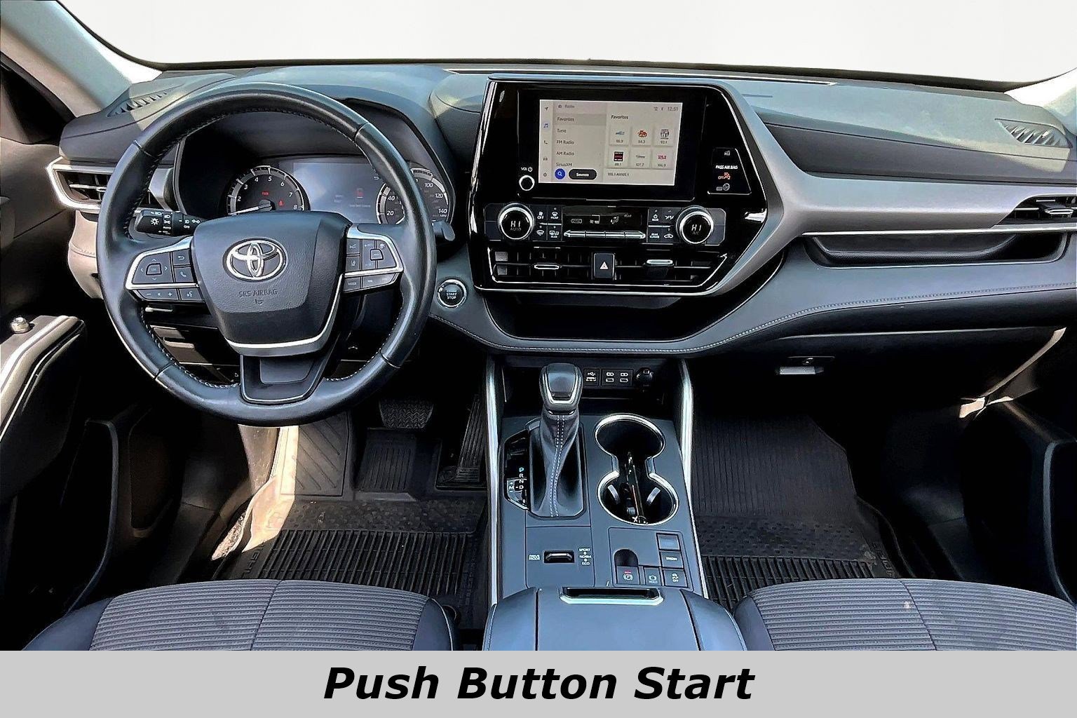 Used 2023 Toyota Highlander LE image 7