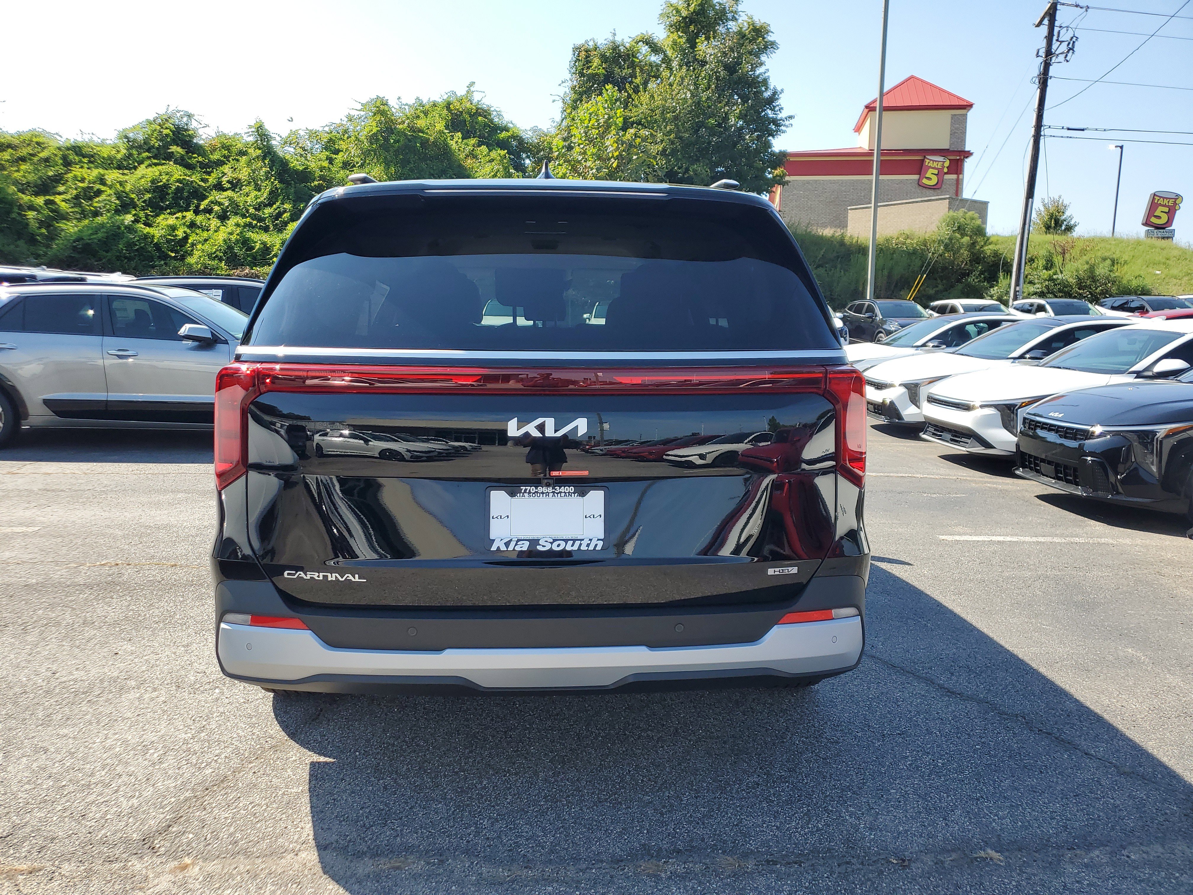 New 2026 Kia Carnival EX image 5