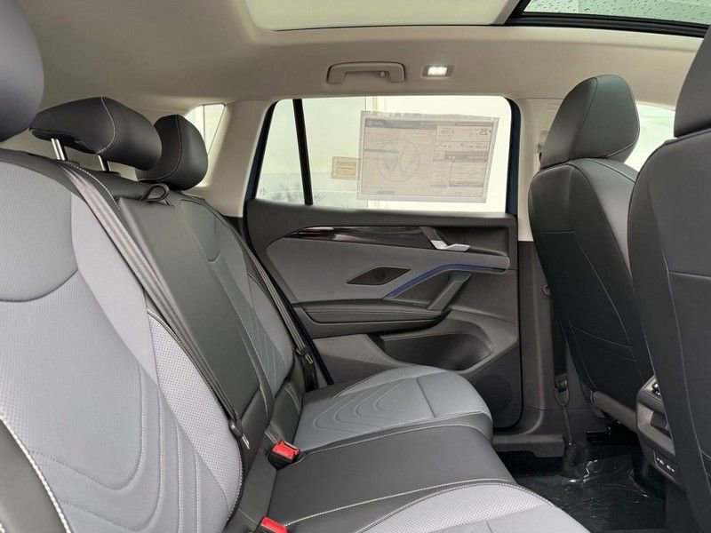 New 2026 Volkswagen Tiguan SE AWD/4WD image 4