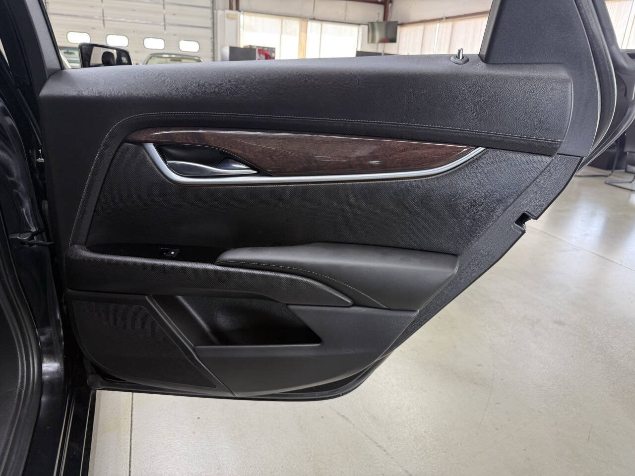 Used 2015 Cadillac XTS Luxury AWD/4WD image 14