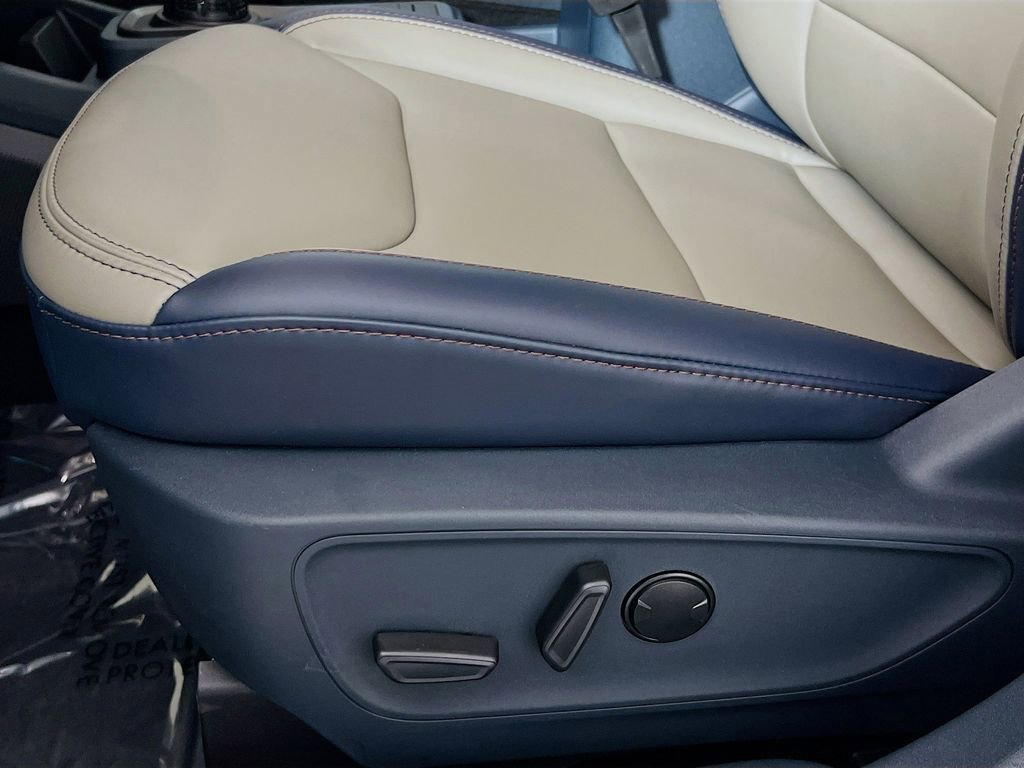 New 2026 Ford Maverick Lariat image 23