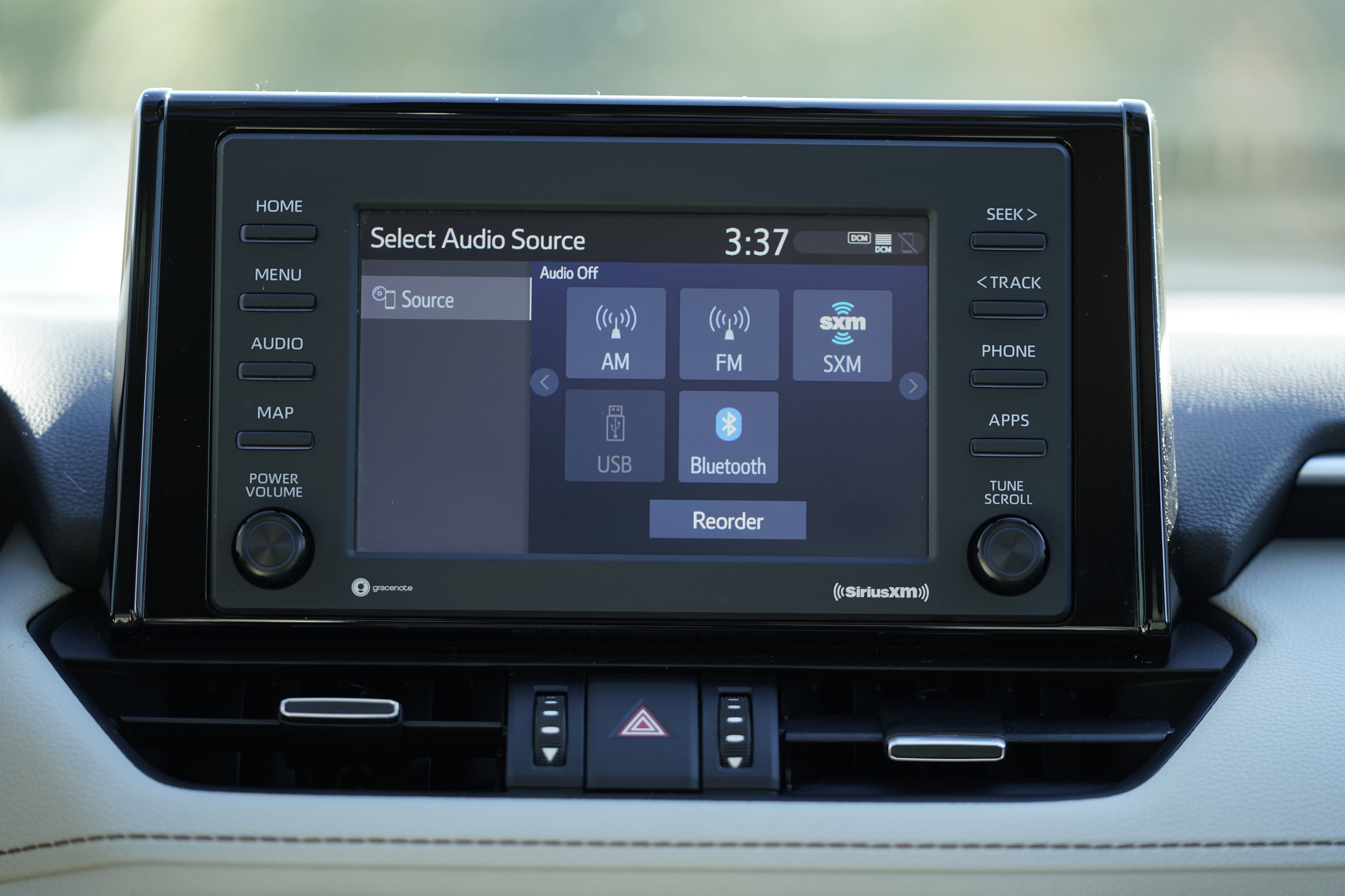 Used 2022 Toyota RAV4 XLE Premium image 28