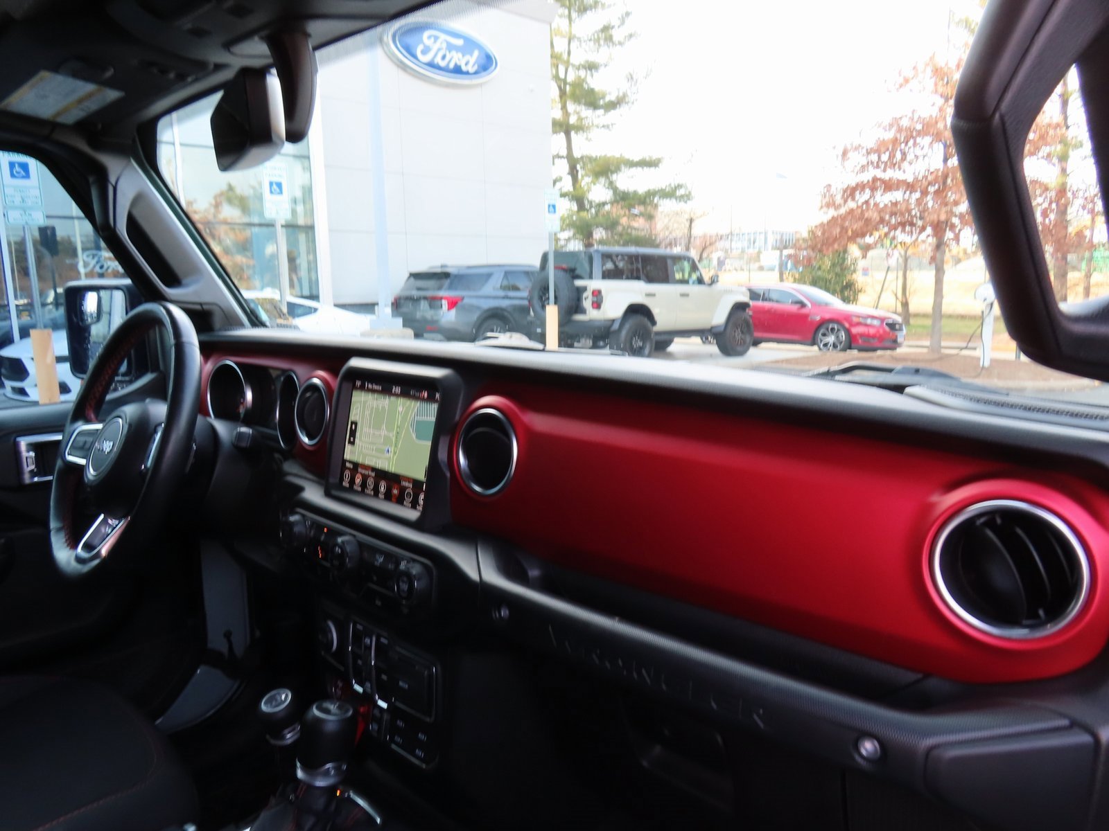 Used 2023 Jeep Wrangler Rubicon w/ Cold Weather Group image 19