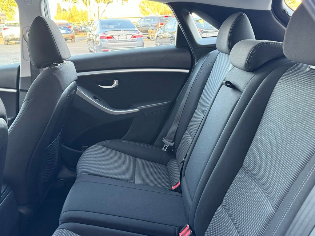 Used 2016 Hyundai Elantra GT w/ Option Group 02 image 23