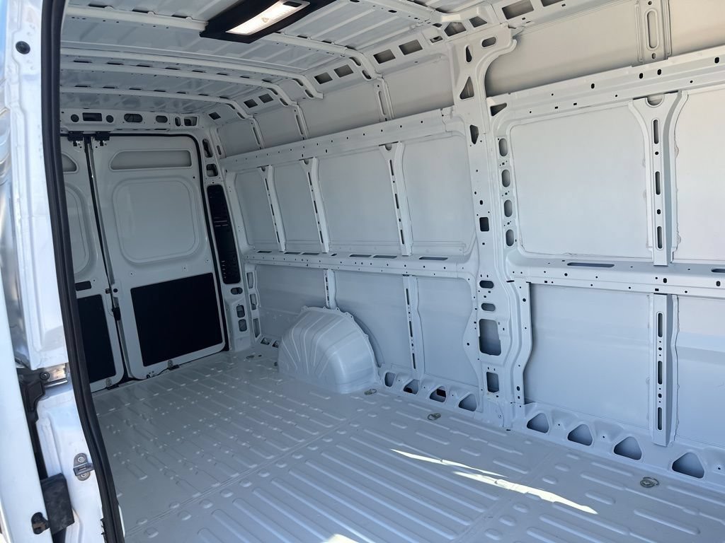 New 2026 RAM ProMaster 3500 w/ Convenience Group FWD image 13