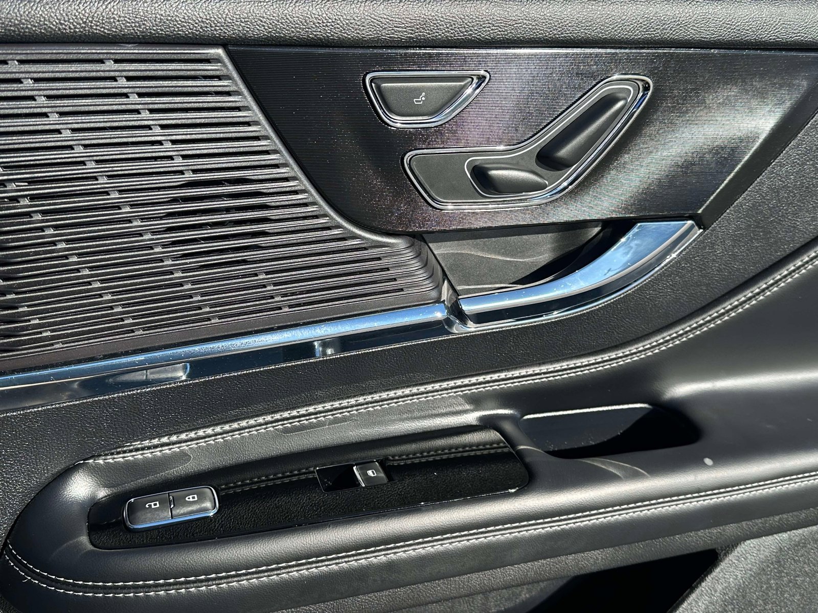 Used 2022 Lincoln Corsair AWD w/ Equipment Group 101A image 26