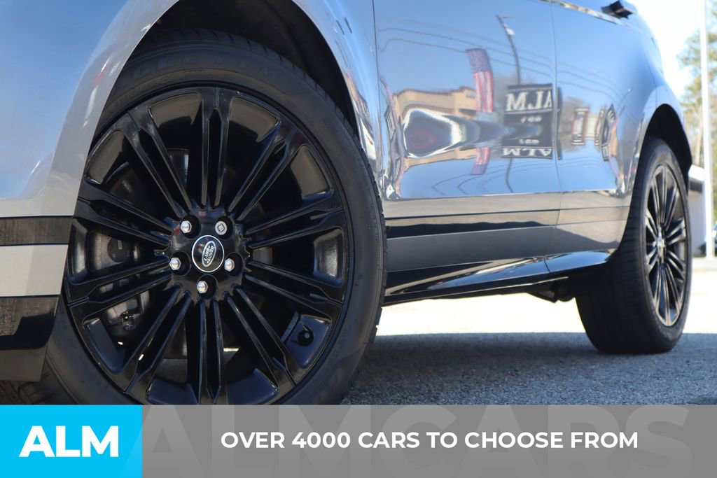 Used 2024 Land Rover Range Rover Evoque Dynamic SE image 3